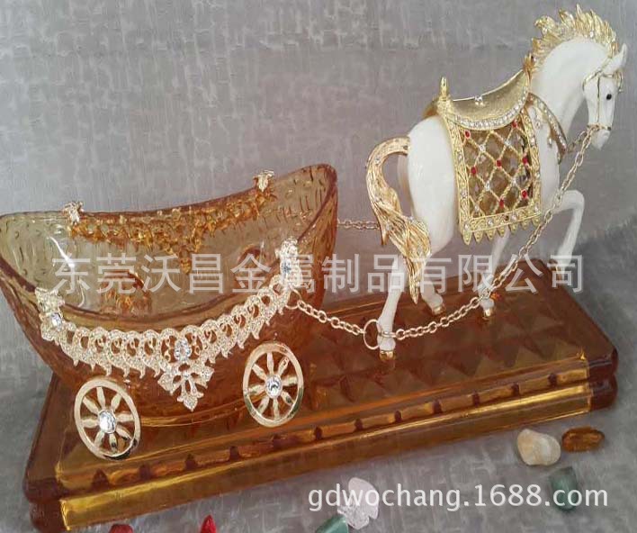 仿金动物摆件 合金钻孔 金钱豹 汽车香水座装饰品 豹子 茶宠摆件