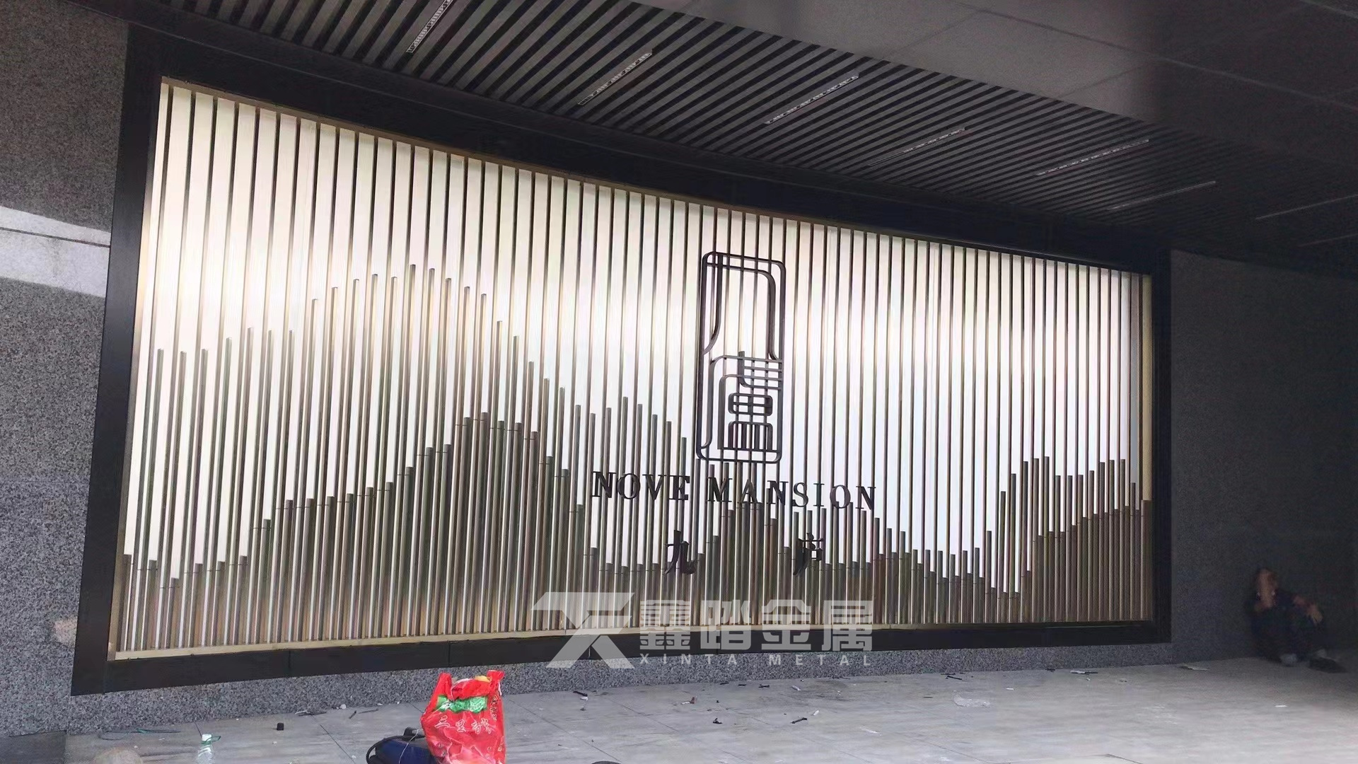 酒店大堂形象背景墙装饰格栅不锈钢山峦格栅