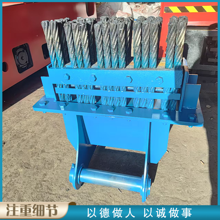 名舜机械全程自主加工仰拱钢刷挖机属具